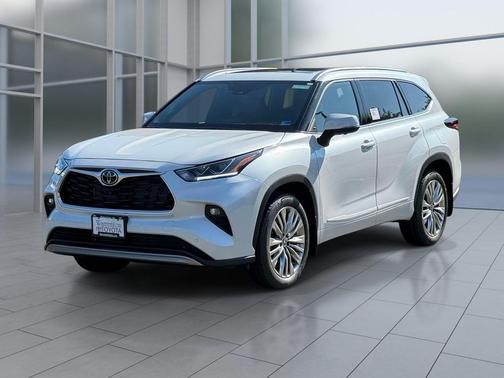 Wind Chill Pearl 2026 Toyota Highlander Platinum