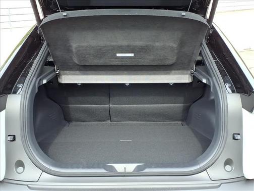 Wind Chill Pearl w/Midnight Black Metallic Roof 2026 Toyota C-HR XSE