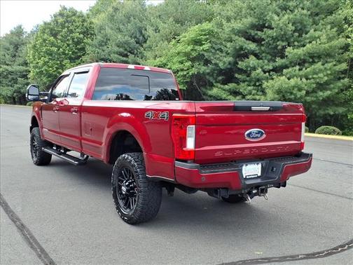 Ruby Red Metallic Tinted Clearcoat 2019 Ford F-350 Lariat