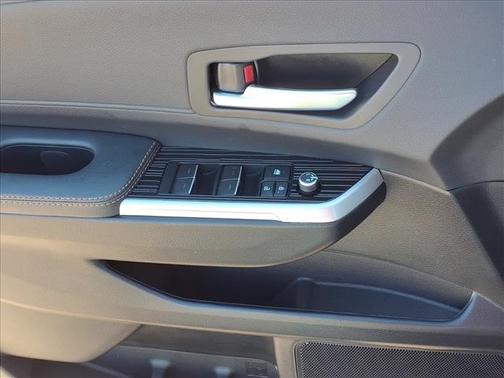 2025 Toyota Sienna Woodland Edition