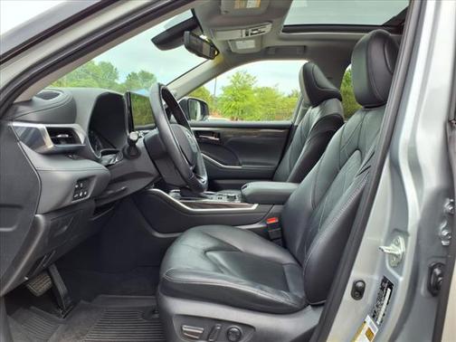 2020 Toyota Highlander Platinum