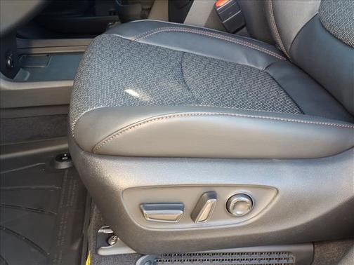 2025 Toyota Sienna Platinum