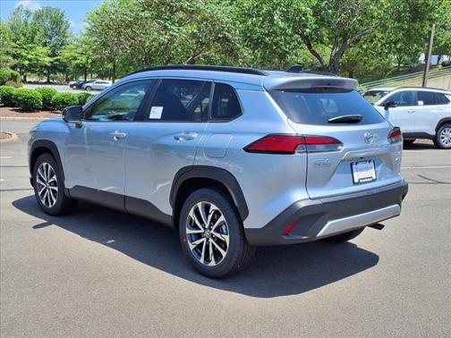 2025 Toyota Corolla Cross XLE