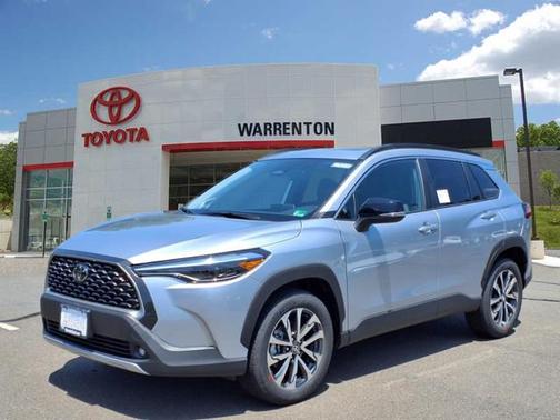 2025 Toyota Corolla Cross XLE