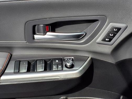 2024 Toyota Sienna XSE 7 Passenger
