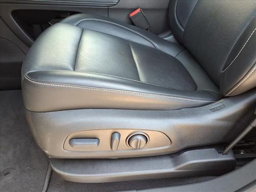 Sterling Metallic 2023 GMC Acadia AWD SLT