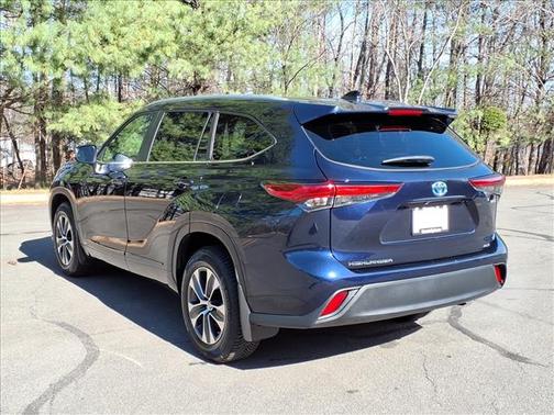 2023 Toyota Highlander Hybrid XLE