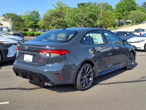 2025 Toyota Corolla Hybrid SE