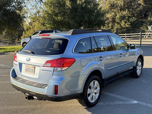 2011 Subaru Outback 2.5 i Limited