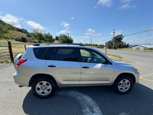 Classic Silver Metallic 2011 Toyota RAV4 Base