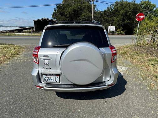 Classic Silver Metallic 2011 Toyota RAV4 Base