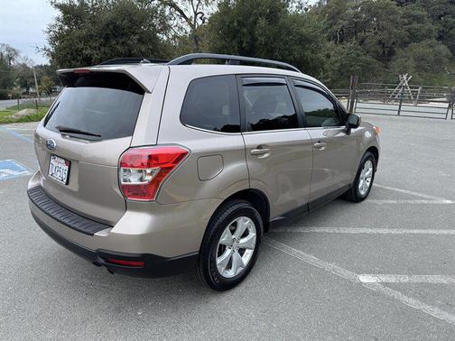 2015 Subaru Forester 2.5i Limited