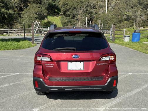 2018 Subaru Outback 2.5i Limited