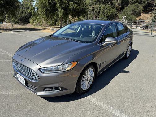 2014 Ford Fusion Hybrid SE
