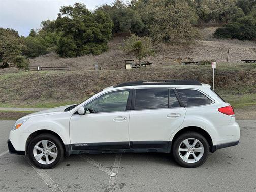 2013 Subaru Outback 3.6R Limited