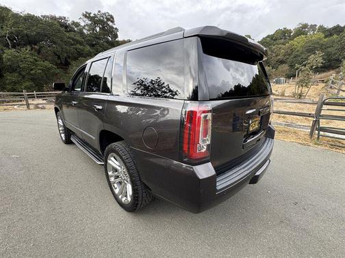 2017 GMC Yukon SLT