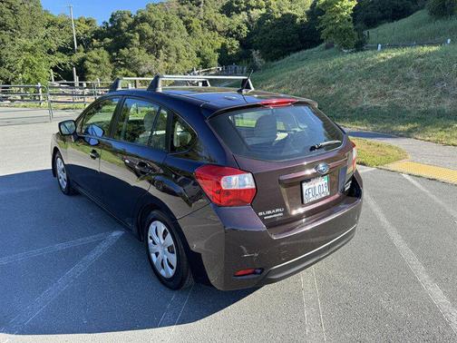 2012 Subaru Impreza 2.0i