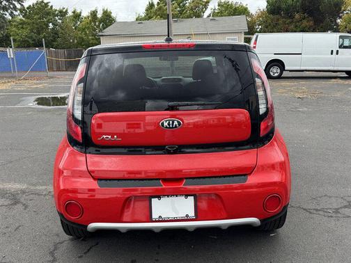 2017 Kia Soul +