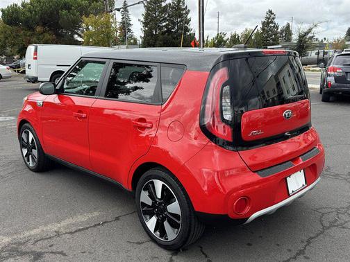 2017 Kia Soul +
