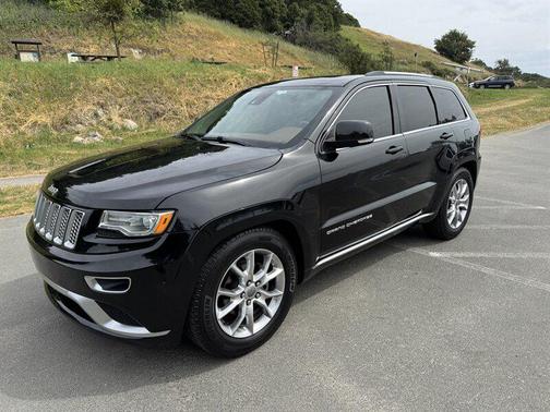 Brilliant Black Crystal Pearlcoat 2015 Jeep Grand Cherokee Summit