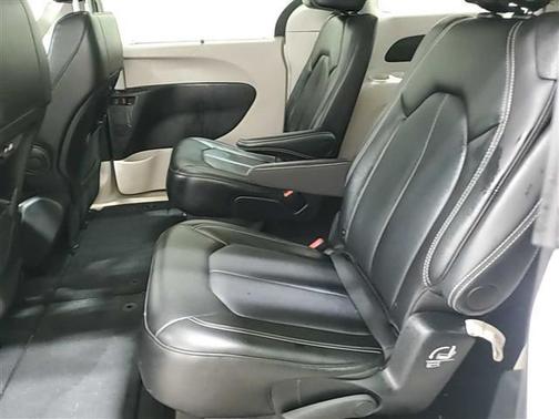 Silver Mist 2024 Chrysler Pacifica Touring L