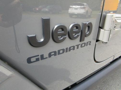 Sting Gray 2021 Jeep Gladiator Sport