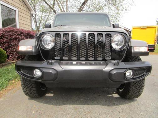 Sting Gray 2021 Jeep Gladiator Sport