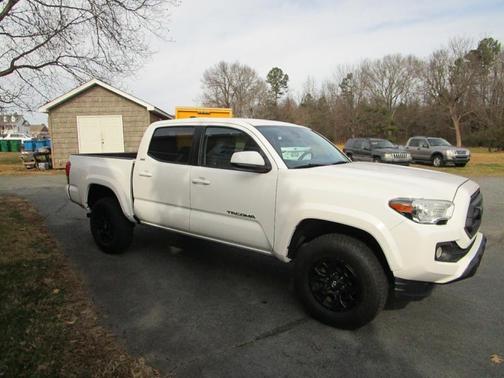 2020 Toyota Tacoma SR5