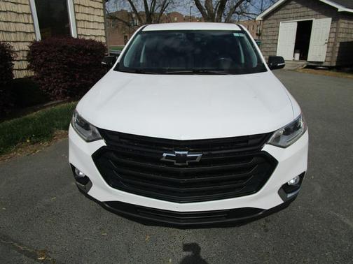 WHITE 2019 Chevrolet Traverse LT Cloth