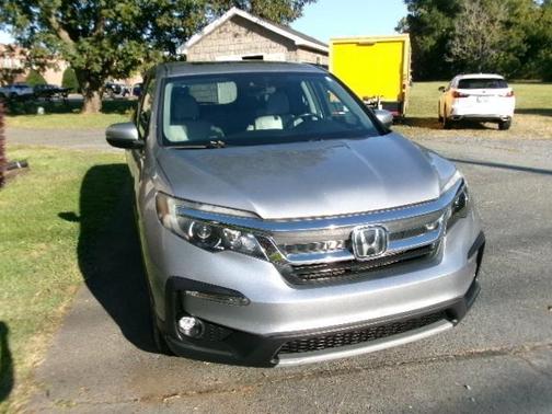 Lunar Silver Metallic 2019 Honda Pilot EX-L