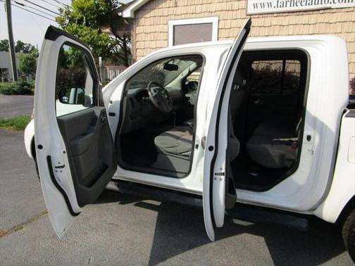 2021 Nissan Frontier SV