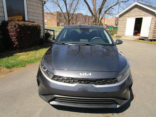 Gravity Gray 2023 Kia Forte LXS