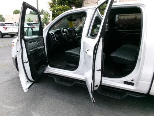 Bright White Clearcoat 2020 RAM 1500 Big Horn/Lone Star