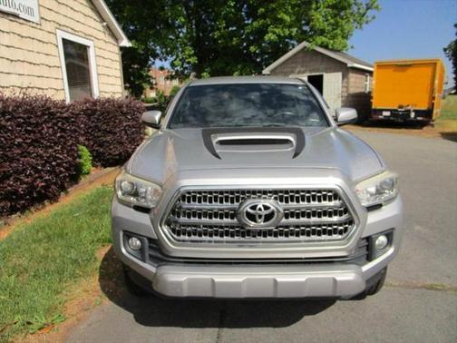 2017 Toyota Tacoma SR5