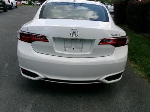 Bellanova White Pearl 2017 Acura ILX 2.4L