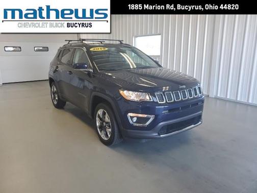 Photo 1 of 28 of 2019 Jeep Compass Altitude