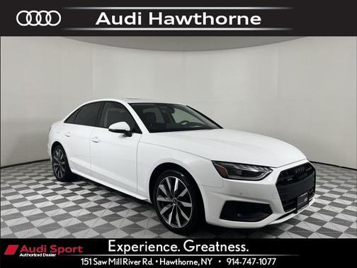 2022 Audi A4 Premium Plus 40 TFSI quattro S tronic