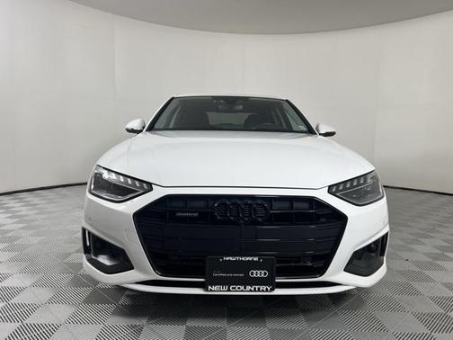 2022 Audi A4 Premium Plus 40 TFSI quattro S tronic