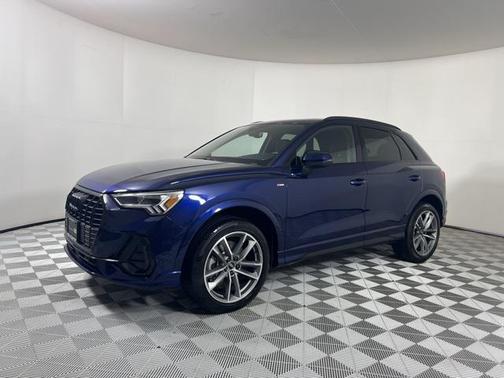 2023 Audi Q3 Premium Plus 45 TFSI S line quattro Tiptronic