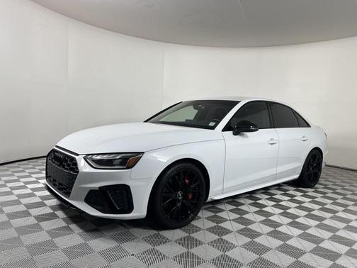 2022 Audi S4 Premium Plus TFSI quattro Tiptronic