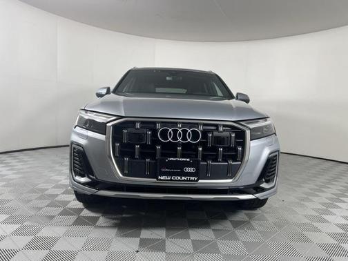 2025 Audi Q7 Premium 55 TFSI quattro Tiptronic