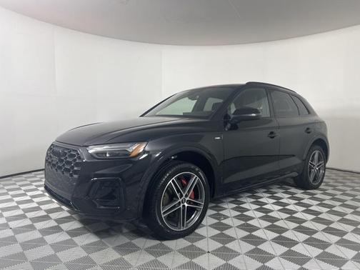 2024 Audi Q5 Premium Plus 55 TFSI e S line quattro S tronic