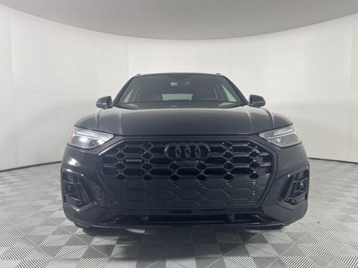 2024 Audi Q5 Premium Plus 55 TFSI e S line quattro S tronic