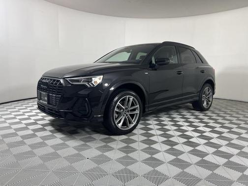 2022 Audi Q3 Premium Plus 45 TFSI S line quattro Tiptronic