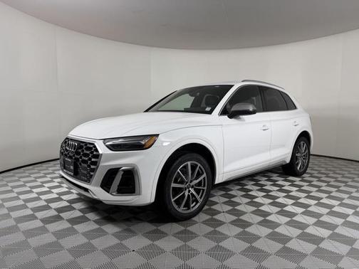2023 Audi SQ5 Premium Plus TFSI quattro Tiptronic