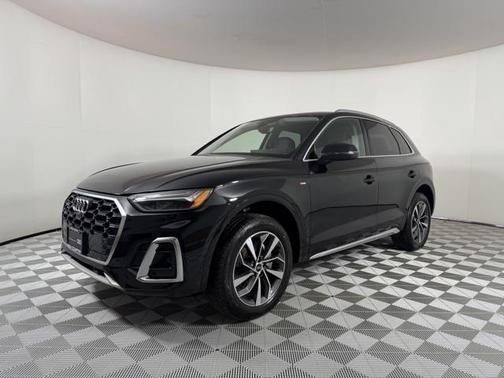 2023 Audi Q5 Premium Plus 45 TFSI S line quattro