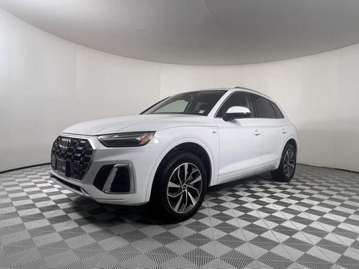 2023 Audi Q5 S line Premium Plus