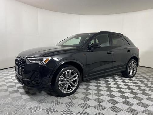 2022 Audi Q3 Premium Plus 45 TFSI S line quattro Tiptronic
