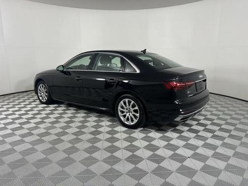 2023 Audi A4 Premium 40 TFSI quattro S tronic