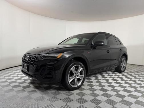 2025 Audi Q5 Premium 45 TFSI S line quattro